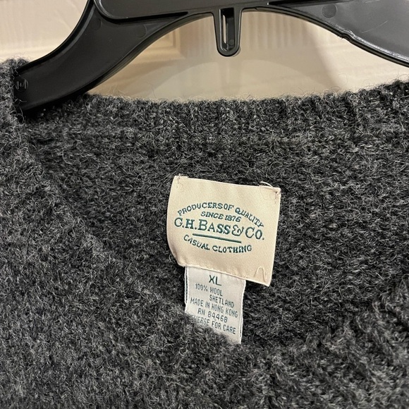 GH Bass Charcoal Shetland Wool Sweater Size XL - Picture 2 of 5
